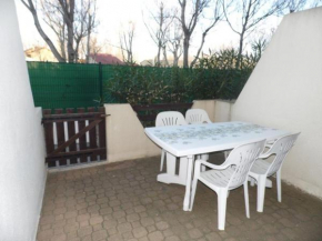 Studio RDC 4 couchages avec terrasse à Marseillan, proche plage, parking privé - FR-1-326-614